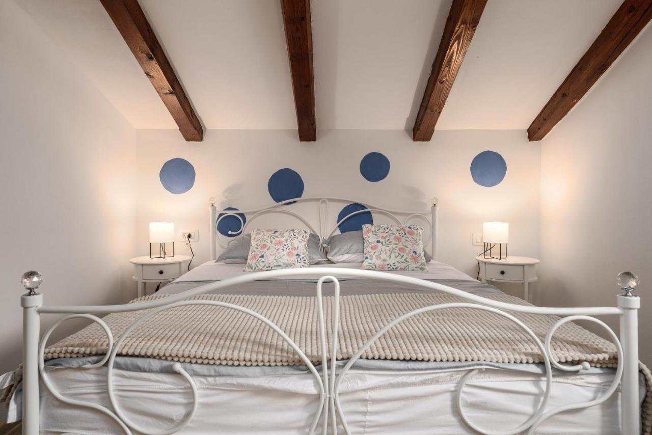 Relax In 2 Bedroom App In Old Town W/Ac And Wifi Rovinj Exterior photo