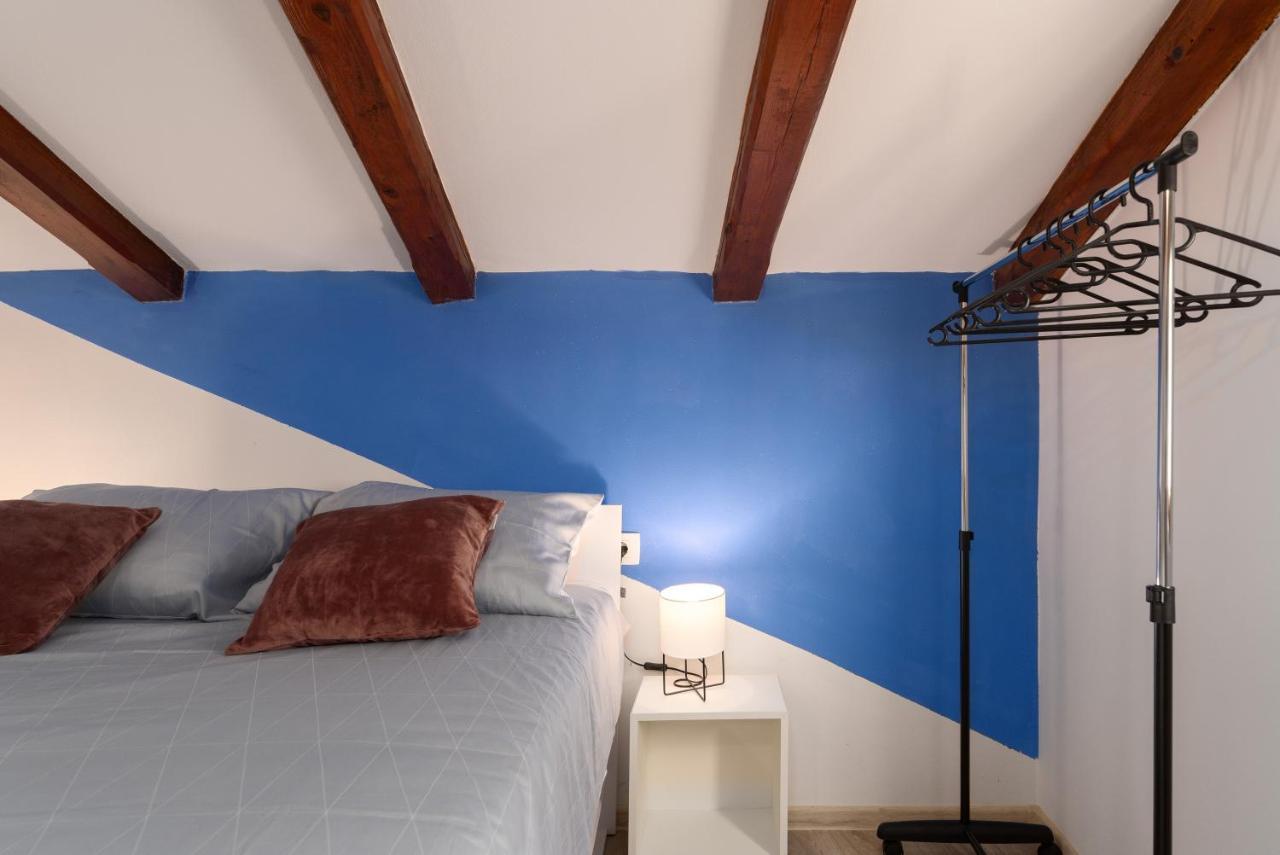 Relax In 2 Bedroom App In Old Town W/Ac And Wifi Rovinj Exterior photo