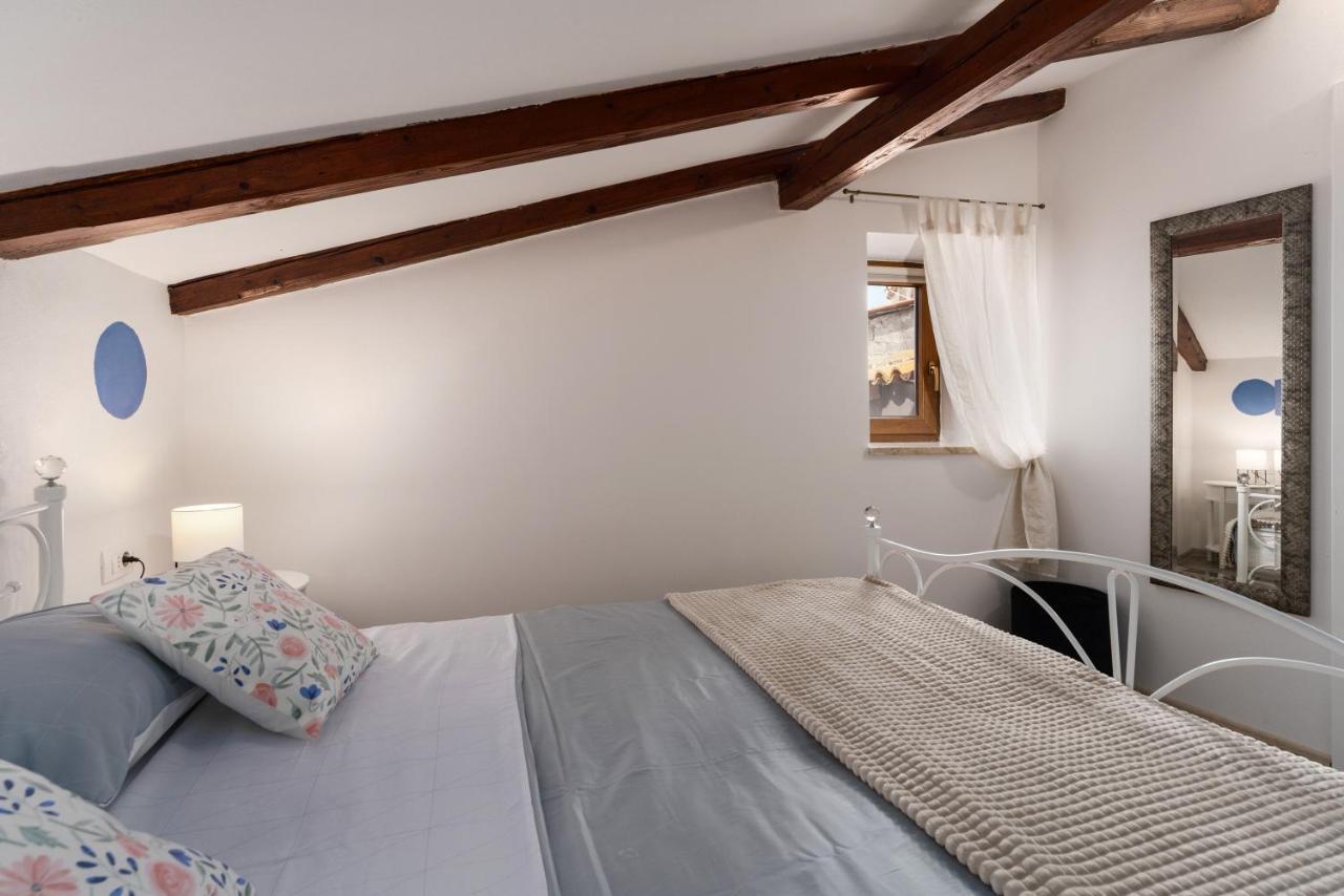 Relax In 2 Bedroom App In Old Town W/Ac And Wifi Rovinj Exterior photo